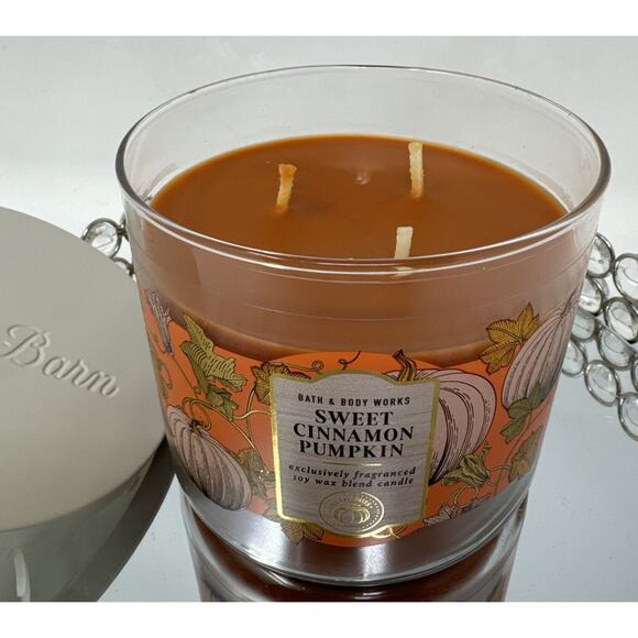 New Bath & Body Works Candle- Sweet Cinnamon Pumpkin - Large 3 Wick -2024 - Picture 3 of 5